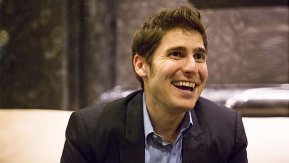 FACEBOOK联合创始人支持新加坡在线健康保险创业公司